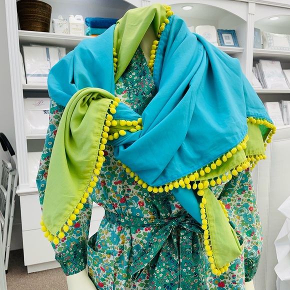 kate spade Accessories - 🦋HP🦋Kate Spade Pom Pom Square Scarf/Shawl